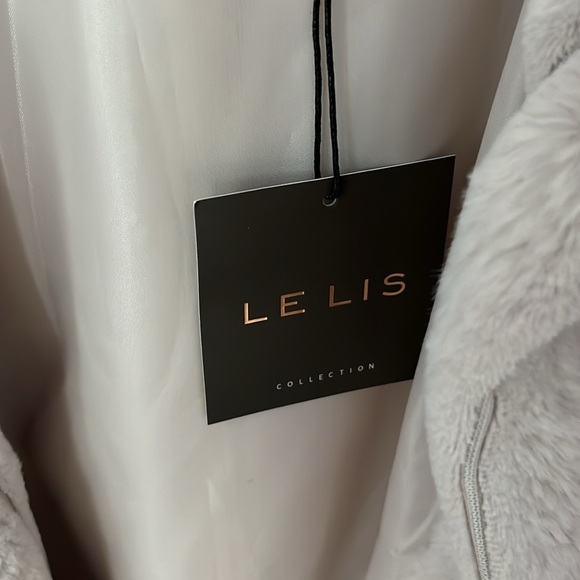 Le Lis cardigan sweater size small New with Tags - Picture 2 of 5